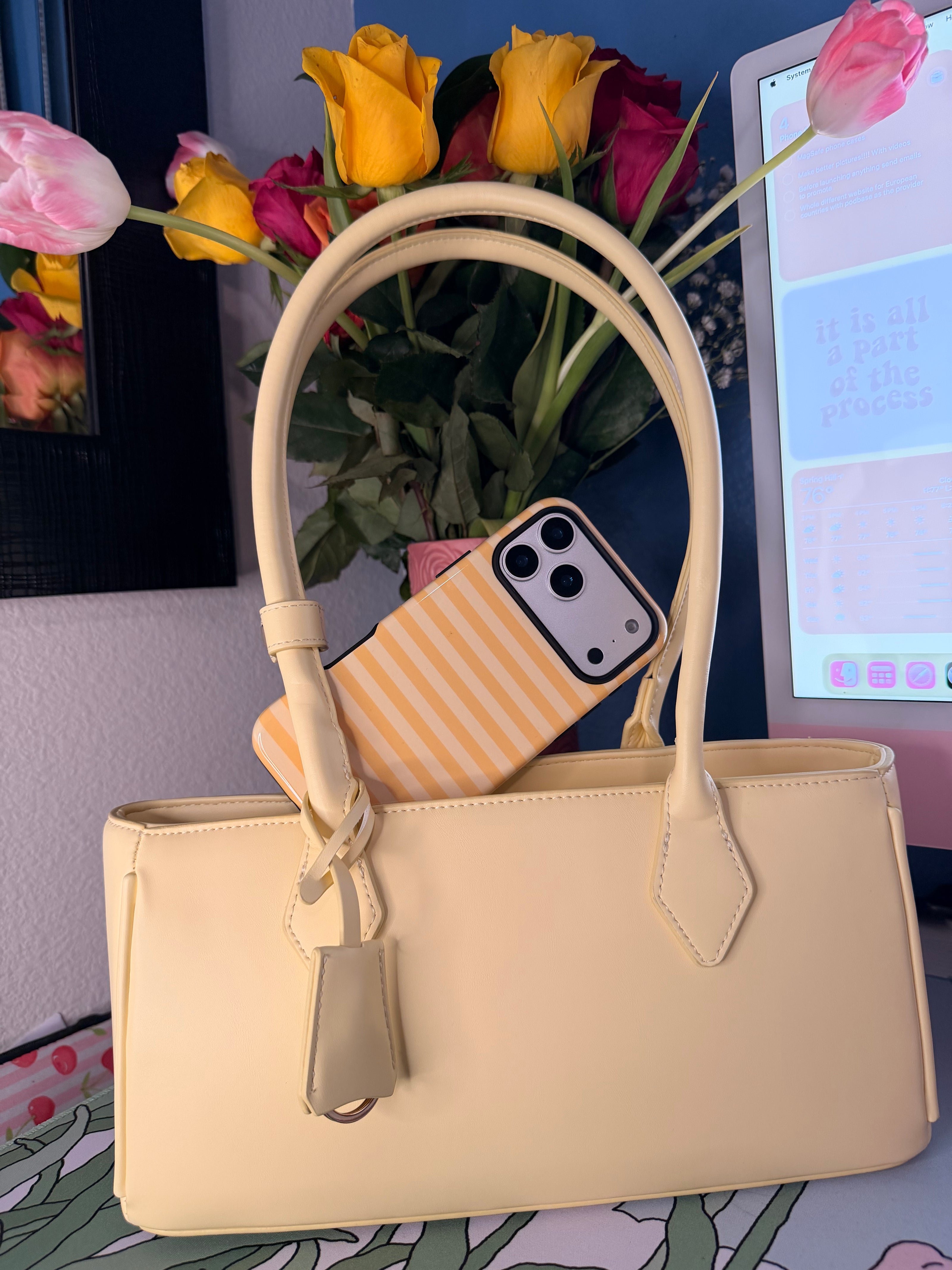 Minimal Summer Stripes | Tough Phone Case